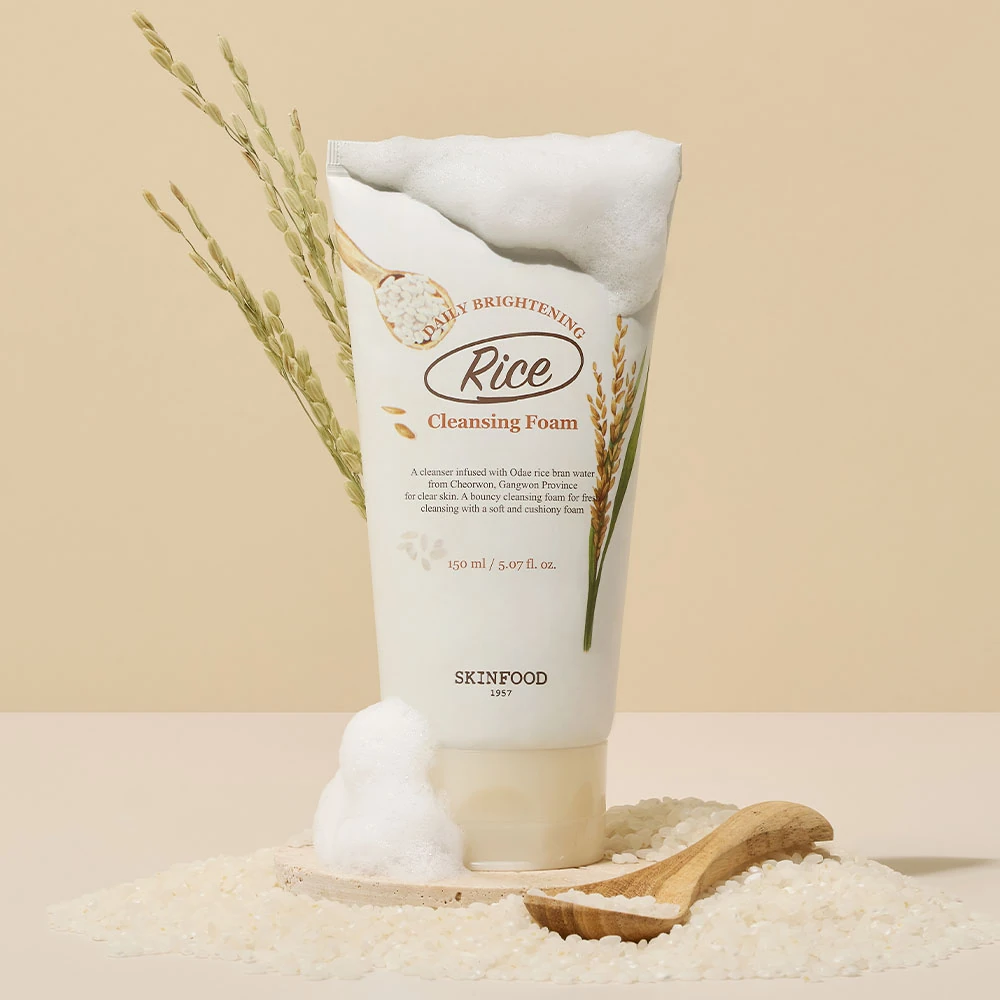 Skinfood. Daily brightening cleansing foam 